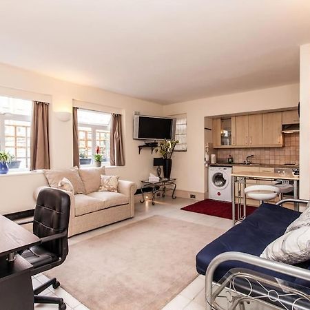 Awesome Apartment In The Heart Of Camden Town London Eksteriør billede