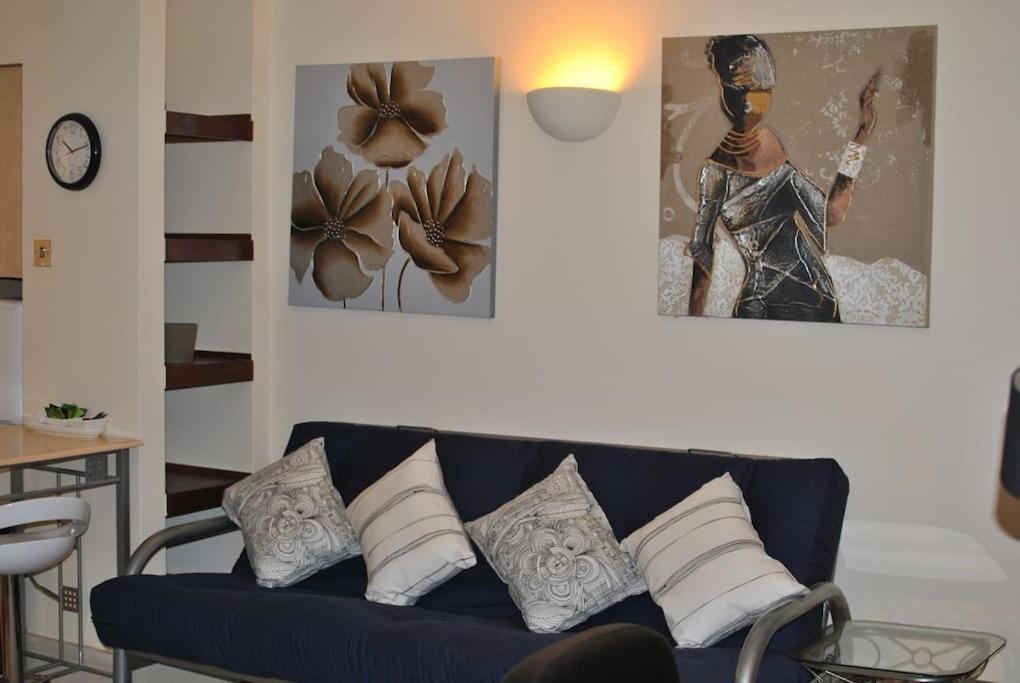 Awesome Apartment In The Heart Of Camden Town London Eksteriør billede