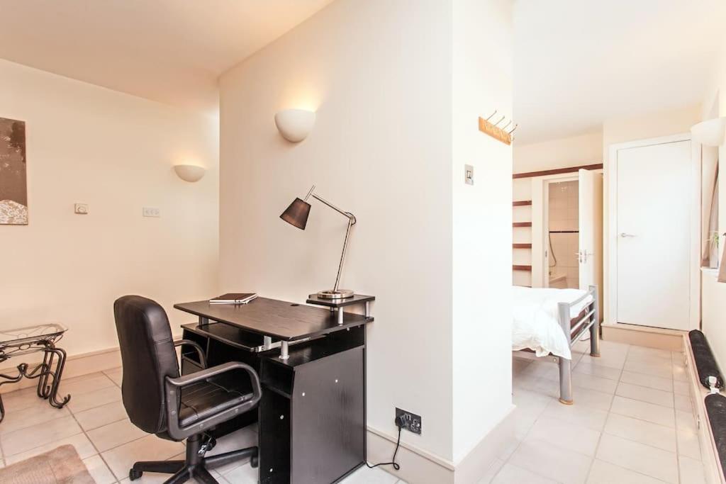 Awesome Apartment In The Heart Of Camden Town London Eksteriør billede