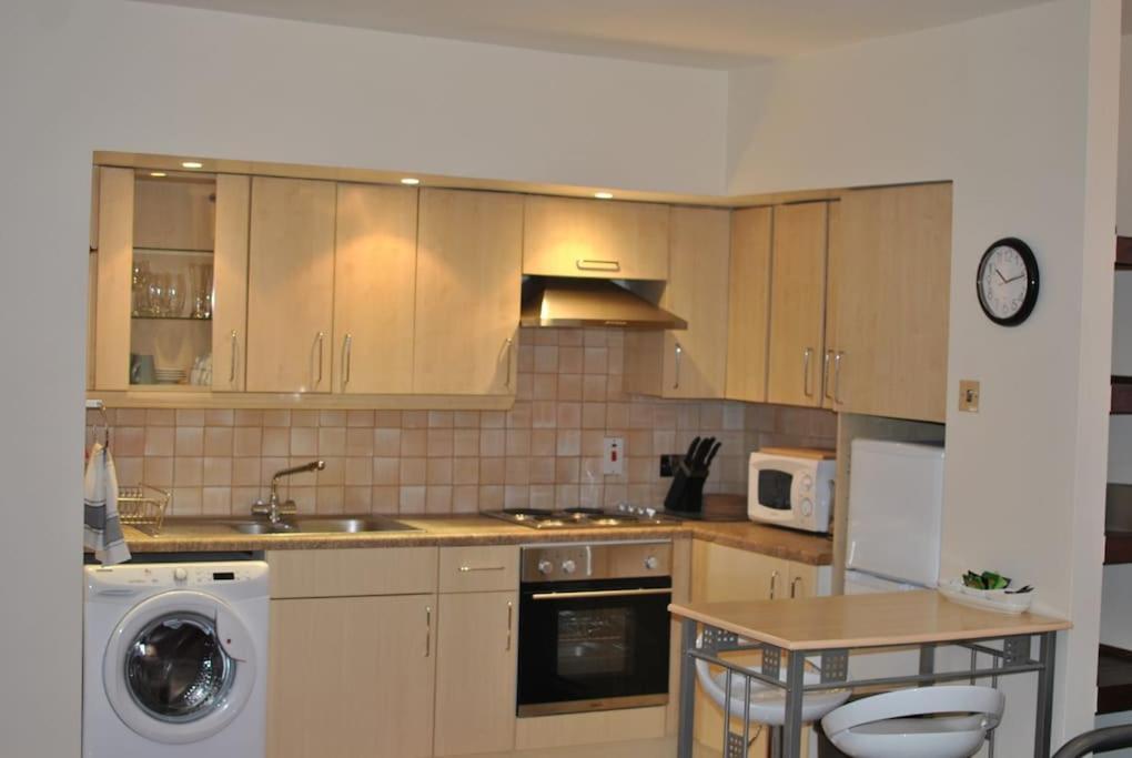Awesome Apartment In The Heart Of Camden Town London Eksteriør billede